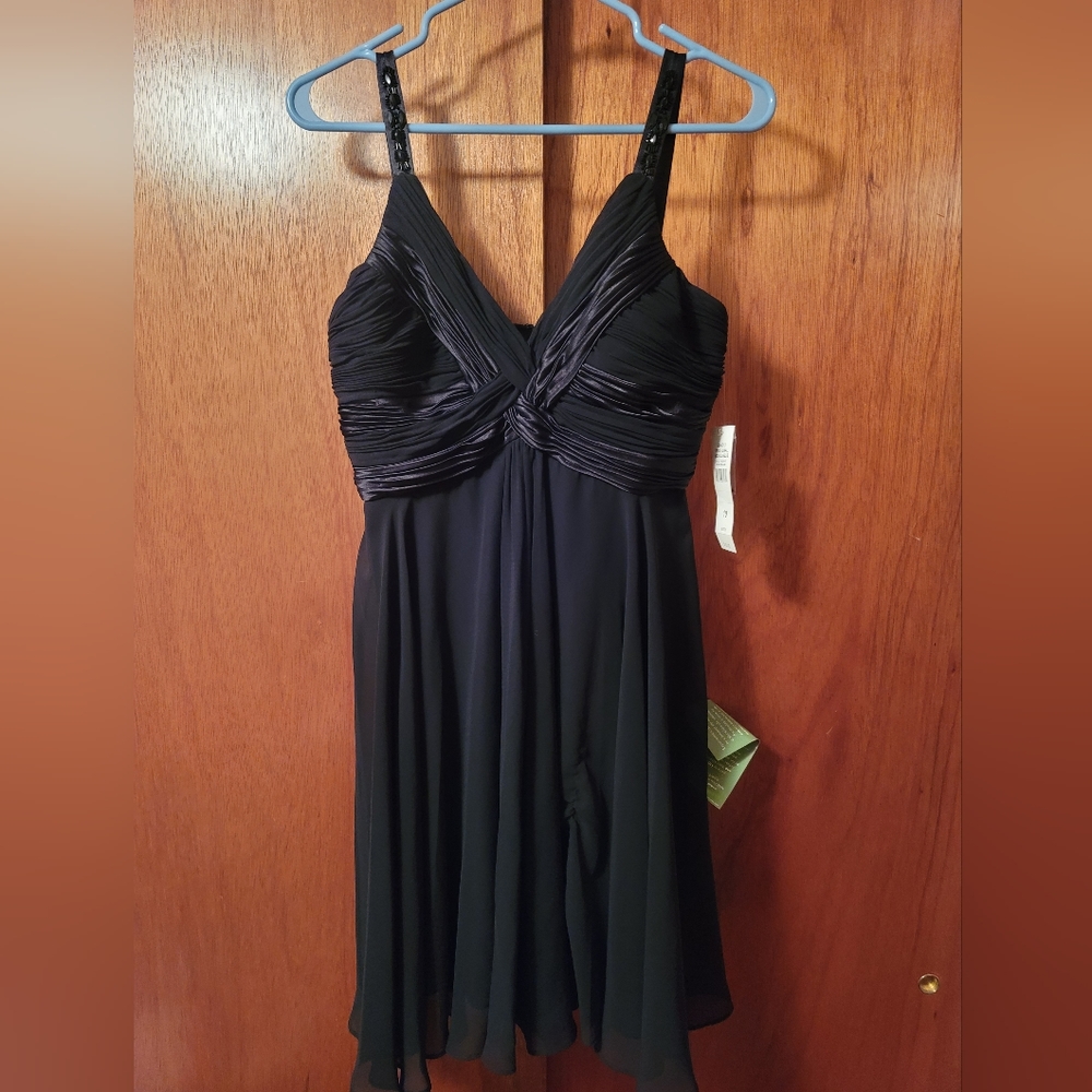 NEW S.L Fashions traditional black social dress